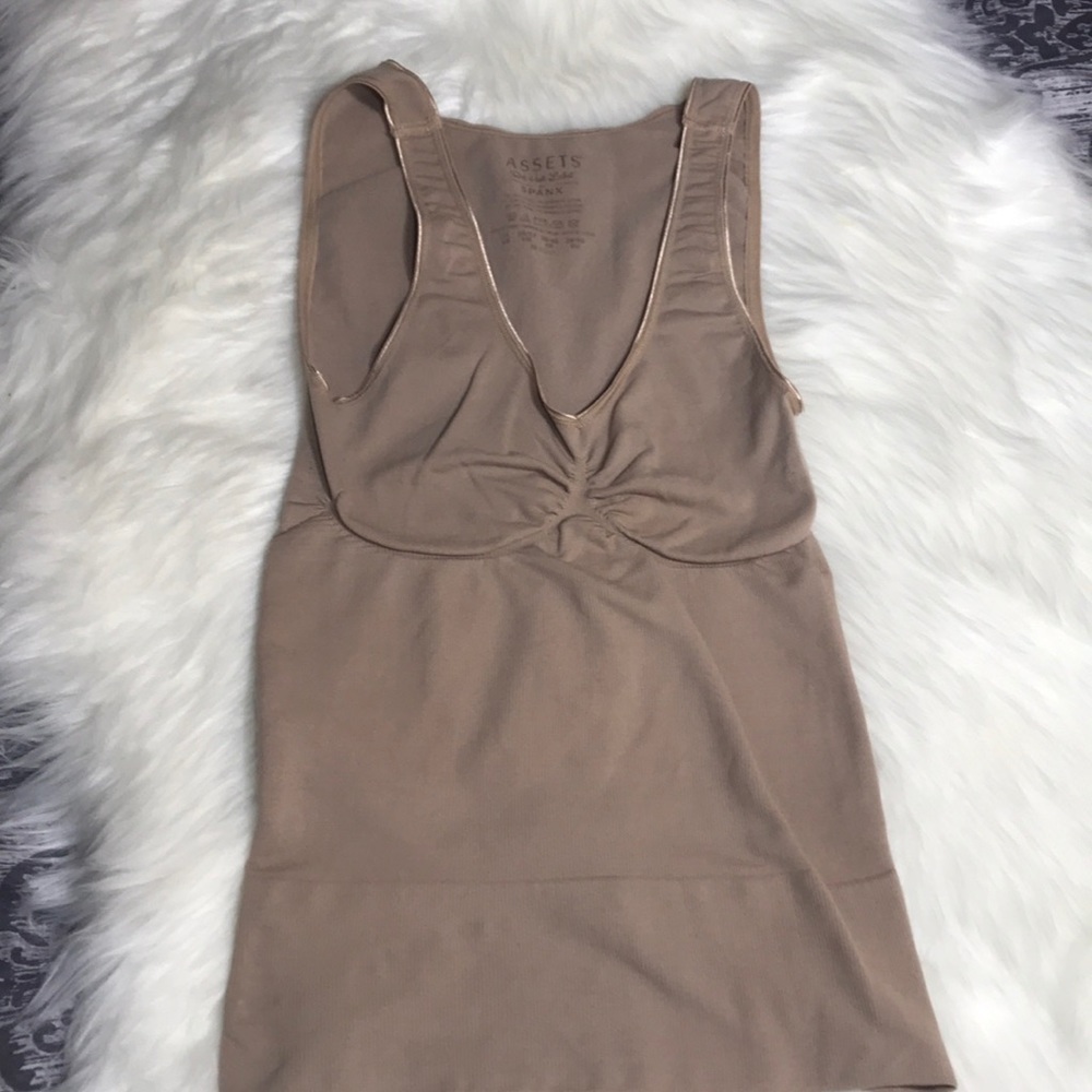 Assets body molding shirt
